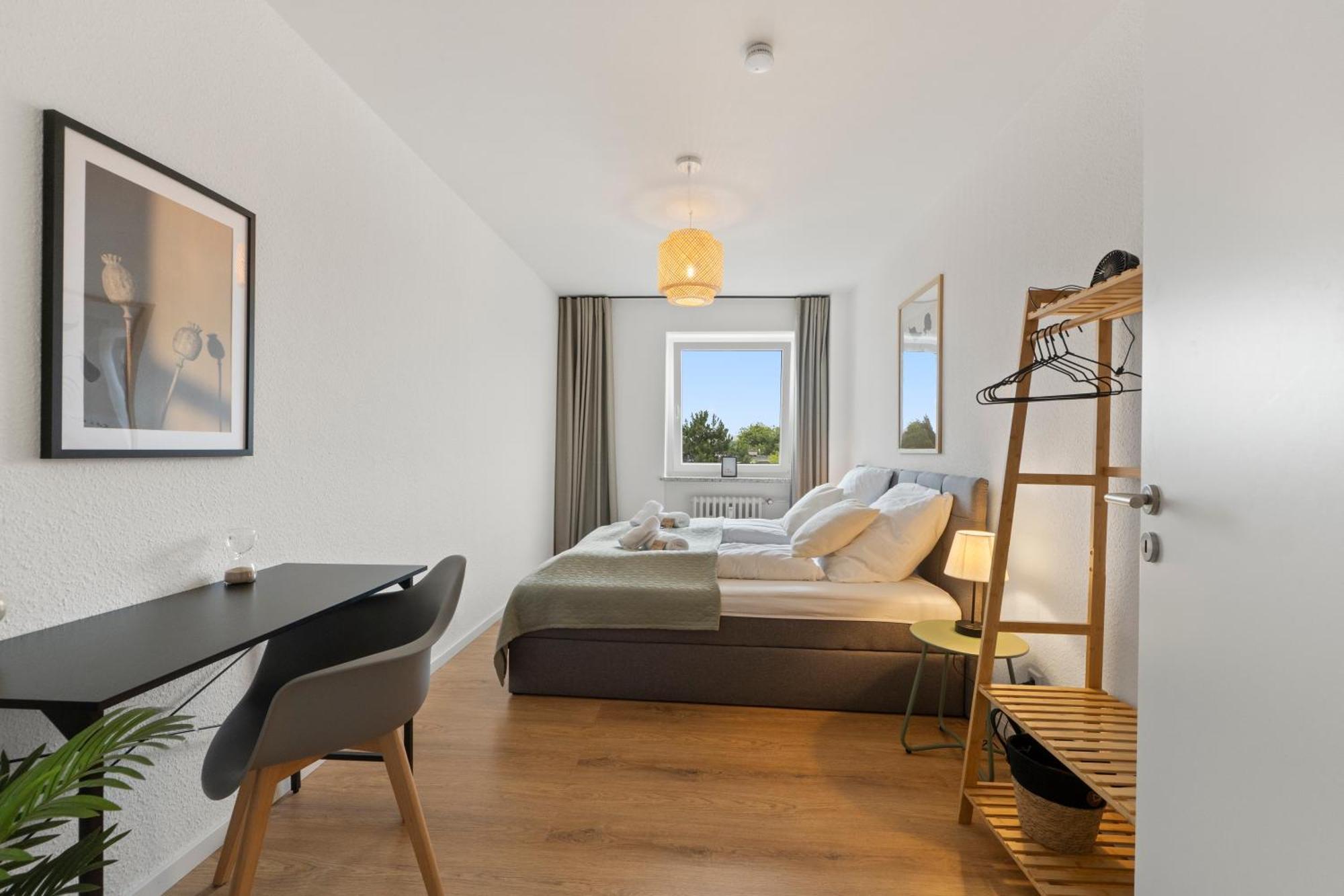 *Top* Moderne Wohnung - Naehe Koeln: Dom, Messe, Flughafen, Lanxess-Arena แบร์กิชกลัดบัค ภายนอก รูปภาพ