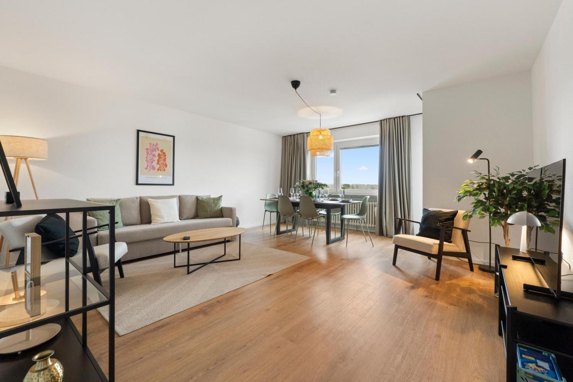*Top* Moderne Wohnung - Naehe Koeln: Dom, Messe, Flughafen, Lanxess-Arena แบร์กิชกลัดบัค ภายนอก รูปภาพ